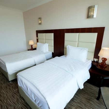 Red Crescent Guesthouse 拉马拉 外观 照片